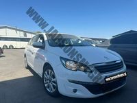 używany Peugeot 308 1.2dm 110KM 2015r. 114 950km