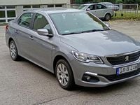 Używany Peugeot 301 2017 Srebrny Sedan/Limuzyna