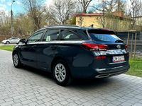 Używany Hyundai i30 Classic 110 KM (80 kW) 2022 Niebieski ciemny (metalik) Kombi