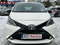 Używany Toyota Aygo 69 KM (50 kW) 2016 Biały Hatchback