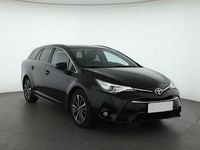 Używany Toyota Avensis 143 KM (105 kW) 2016 Czarny Kombi