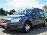 Używany Ford Focus 101 KM (74 kW) 2006 Szary Sedan/Limuzyna