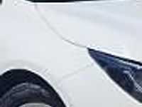 Używany Toyota Corolla Comfort 122 KM (89 kW) 2020 Biały Hatchback