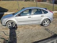 Używany Ford Focus 2005 Srebrny Hatchback