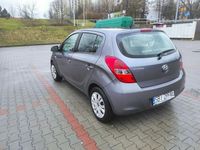 używany Hyundai i20 hatchback 2009 1.2 l 75 km szary metalik