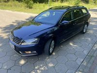 Używany VW Passat 105 KM (77 kW) 2013 Granatowy Kombi