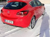 Używany Opel Astra 2010 Czerwony Hatchback