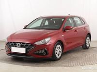 Używany Hyundai i30 120 KM (88 kW) 2022 Bordowy Hatchback