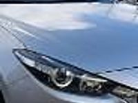 Używany Mazda 3 100 KM (73 kW) 2016 Srebrny Hatchback