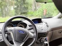 Używany Ford Fiesta 2015 Granatowy Hatchback