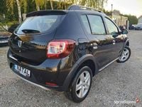 Używany Dacia Sandero Stepway 110 KM (80 kW) 2016 Czarny Hatchback