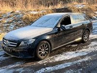 Używany Mercedes A180 122 KM (89 kW) 2020 Czarny Kombi