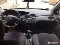 Używany Ford Focus 1998 Bordowy Hatchback
