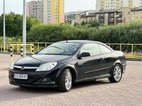 Używany Opel Astra Cabriolet 116 KM (85 kW) 2010 Czarny Kabriolet