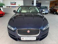 Używany Jaguar XE 180 KM (132 kW) 2017 Niebieski Sedan/Limuzyna