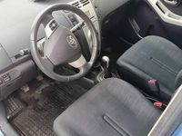 Używany Toyota Yaris 87 KM (63 kW) 2007 Niebieski Hatchback