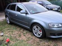 używany Audi A3 8p sporback diesel 2.0 .