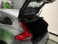 używany Volvo V40 2.0 Diesel 120 km oszczędny, wygodny, niezawodny