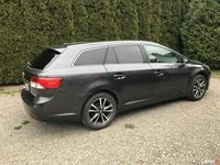 Używany Toyota Avensis 147 KM (108 kW) 2014 Inny kolor Kombi