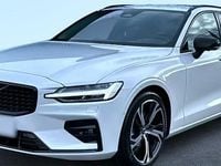 Używany Volvo V60 265 KM (194 kW) 2025 Biały (metalik) Kombi