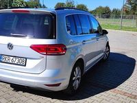 Używany VW Touran 150 KM (110 kW) 2017 Srebrny Minivan