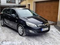 Używany Opel Astra 130 KM (95 kW) 2012 Czarny Kombi