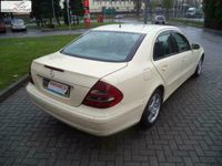 używany Mercedes 220 2.2dm 128KM 2003r. 280 000km