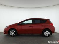 Używany Toyota Auris 2013 Czerwony Hatchback