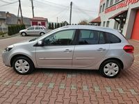 używany Renault Clio 1.1dm 100KM 2009r. 93 000km