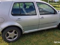 Używany VW Golf IV 90 KM (66 kW) 1998 Srebrny Sedan/Limuzyna