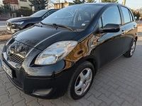 Używany Toyota Yaris 100 KM (73 kW) 2010 Czarny Hatchback