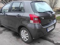 używany Toyota Yaris 1.0 benzyna 151tys grafitowa 5 drzwi PL