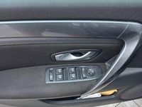 używany Renault Laguna III