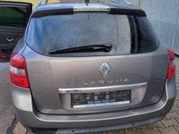 używany Renault Laguna III 2011r. 140 PS, benzyna 145218 km