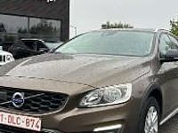 Używany Volvo V60 150 KM (110 kW) 2016 Inny kolor Kombi