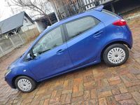 Używany Mazda 2 68 KM (50 kW) 2008 Niebieski Hatchback