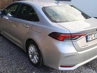 Używany Toyota Corolla Comfort 2023 Srebrny Sedan/Limuzyna