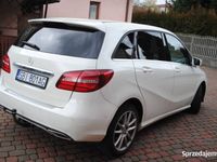 używany Mercedes B200 D 4MATIC