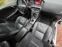 używany Volvo V40 D4 190KM, automat, bezwypadkowy opłacony Szwajcar