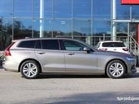 używany Volvo V60 2021r. Czujniki Parkowania P+T* Skóra* FV23%