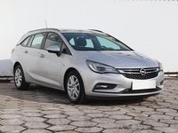 Używany Opel Astra 136 KM (100 kW) 2018 Srebrny Kombi