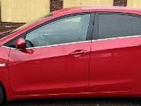 Używany Hyundai i30 100 KM (73 kW) 2015 Czerwony Hatchback