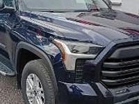 Używany Toyota Tundra 280 KM (205 kW) 2022 Fioletowy (metalik) Pickup