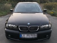Używany BMW 318 2002 Czarny Sedan/Limuzyna