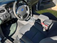 Używany Ford Focus 2006 Srebrny Hatchback