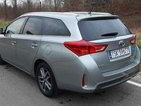 używany Toyota Auris 1.8 Hybryda 2014r 173 tyś km Kamera Hands-Free