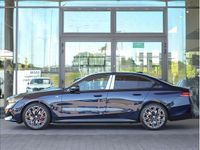 Używany BMW 540 Comfort Edition 286 KM (210 kW) 2025 Niebieski tanzanite bmw individual metalizowany Sedan/Limuzyna