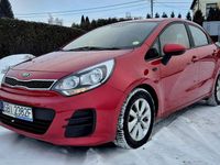 Używany Kia Rio 90 KM (66 kW) 2016 Czerwony Sedan/Limuzyna