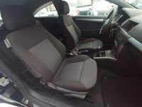 używany Opel Astra 8dm 140KM 2006r. 159 507km