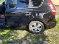 Używany Hyundai i30 2011 Czarny Kombi